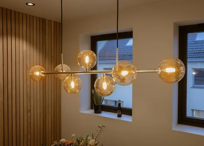 Appartement Charming 4-bed In Center Bergen